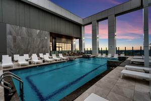 featured image of 800 Crawford St #C1-3