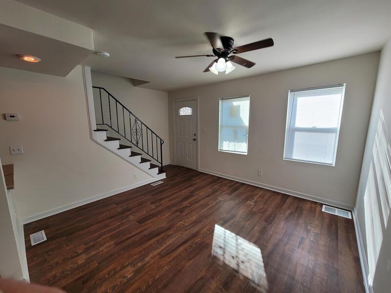 5215 Wasena Ave - Photo 3 of 16