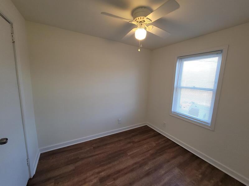 5215 Wasena Ave - Photo 7 of 16