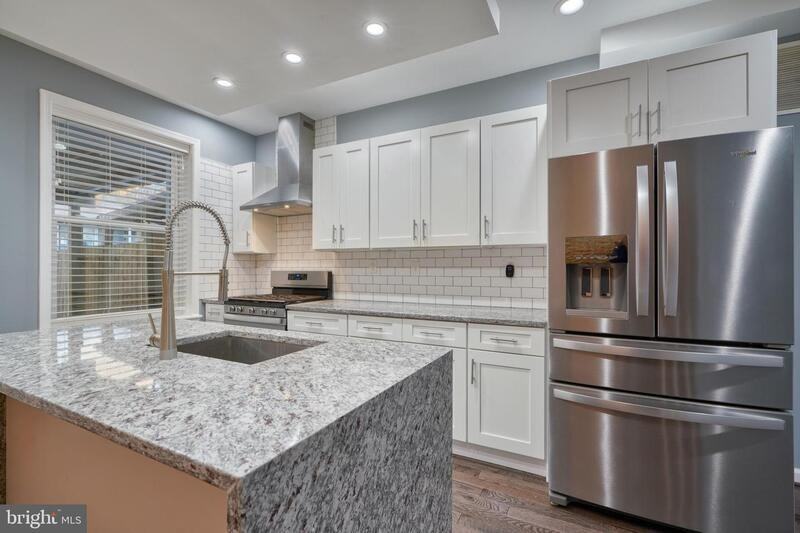 627 S Lehigh St - Photo 2 of 30