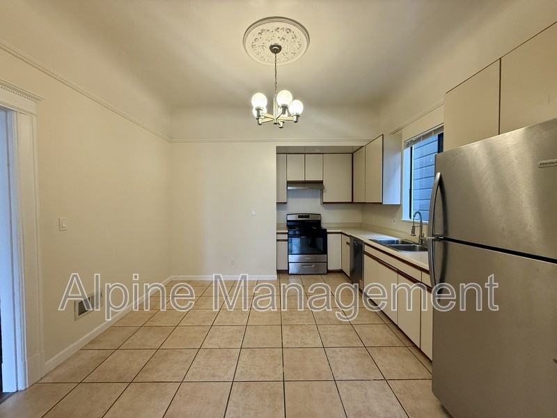 274 4th Ave - Photo 4 of 22