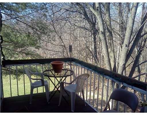 74 Nicole Ct - Photo 3 of 10