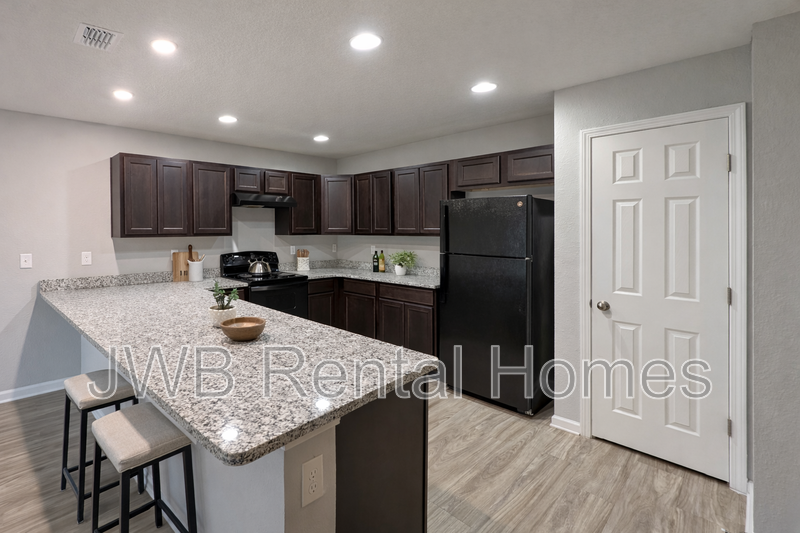 4309 Spring Park Rd - Photo 4 of 14