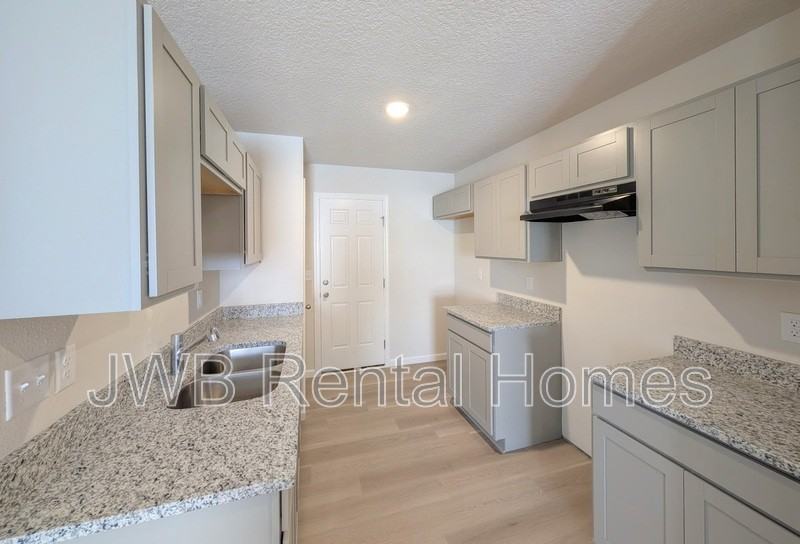 8917 2nd Ave - Photo 4 of 18