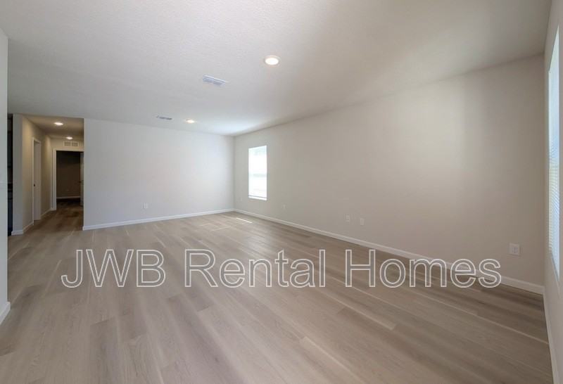 8917 2nd Ave - Photo 5 of 18