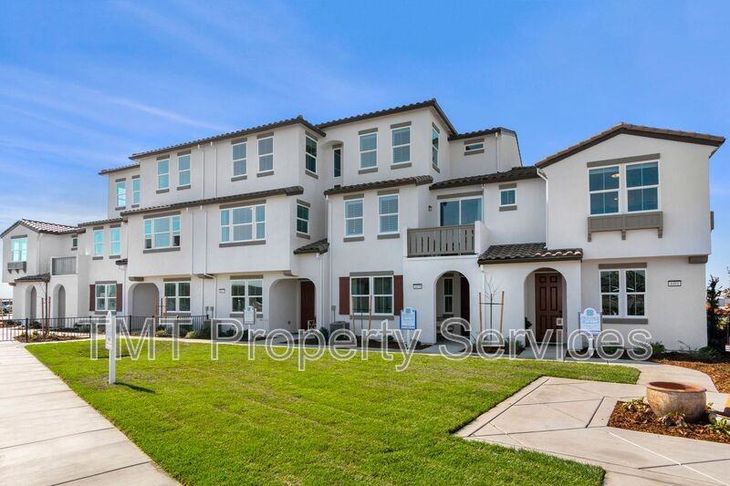 2960 Valbonne Walk - Photo 2 of 44