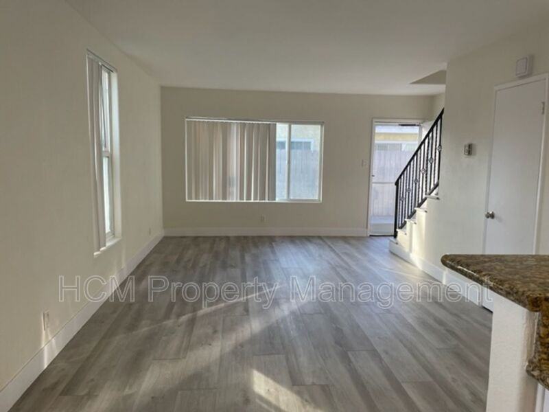 2835 E 5th St #1 - Photo 6 of 23