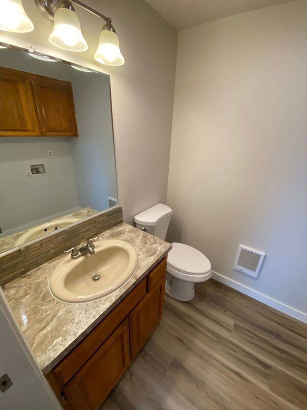 3714 47th Ave Ne - Photo 7 of 27