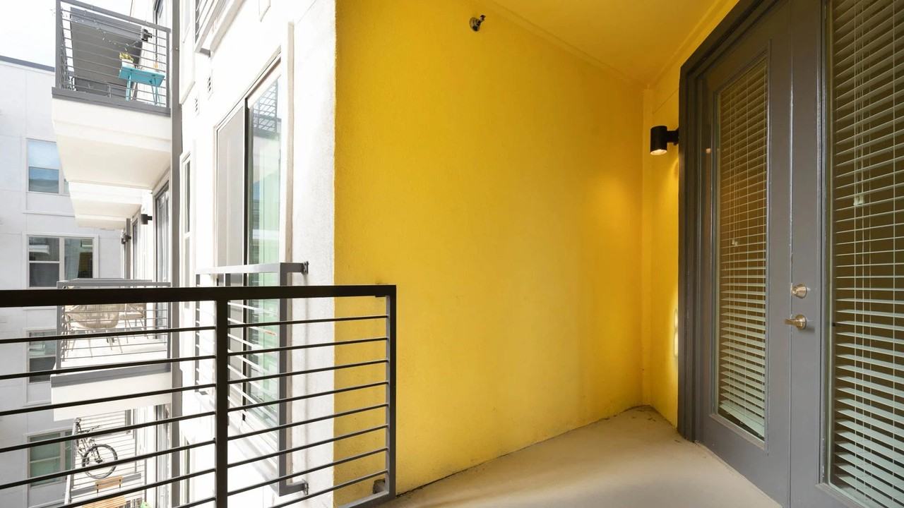 605 W St Johns Ave - Photo 5 of 33