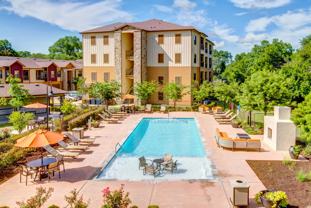 106 W 51st St #C18 - Photo 1 of 1