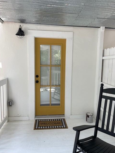 880 N Ashe St #B - Photo 3 of 14