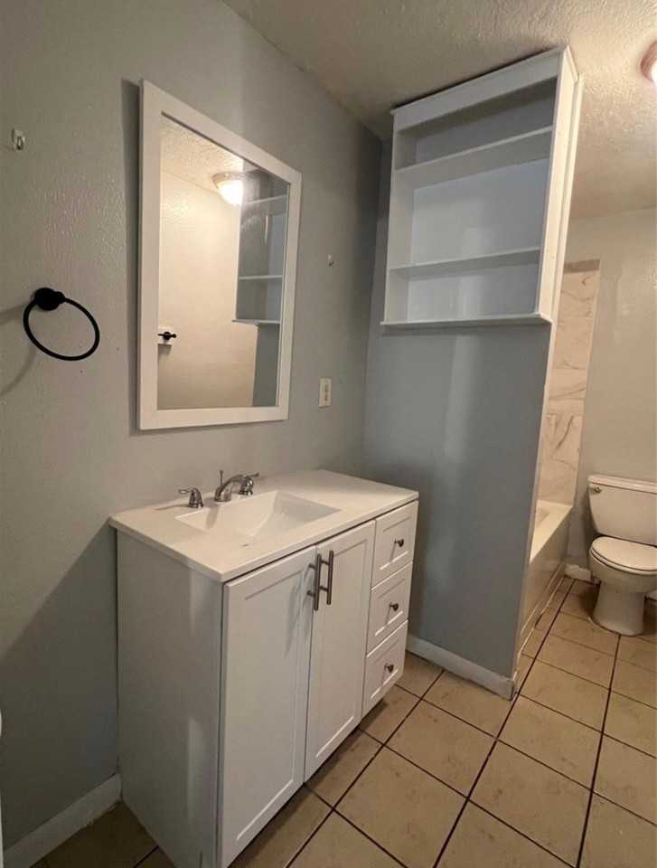 7518 Morley St - Photo 5 of 9