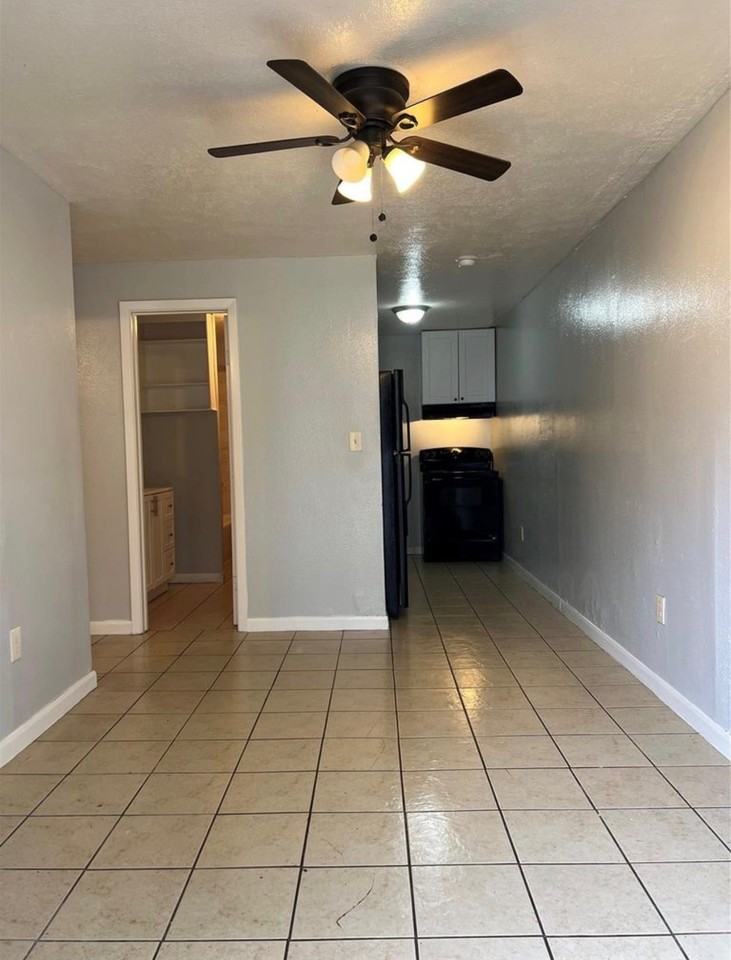 7518 Morley St - Photo 6 of 9