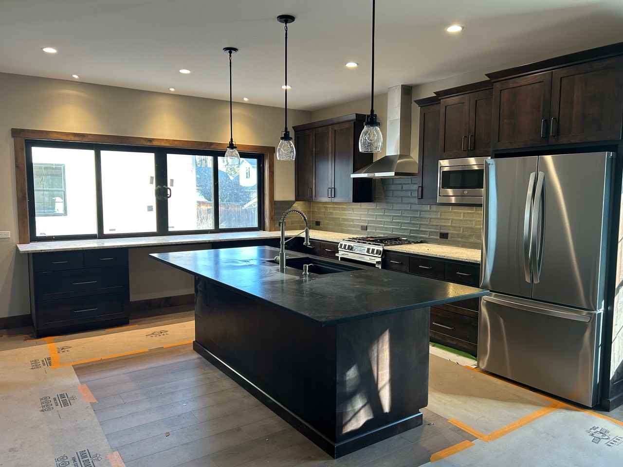 1062 N A St #NA - Photo 2 of 13
