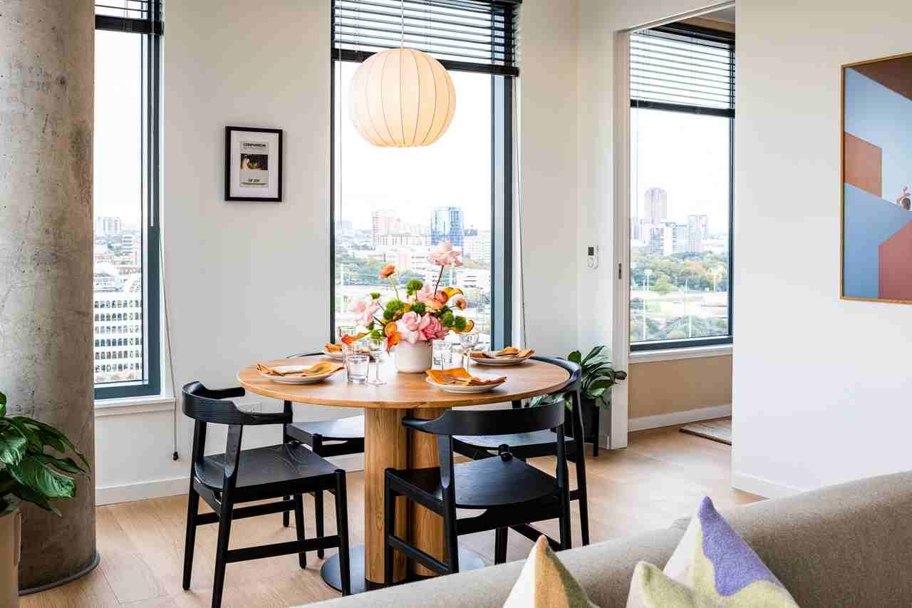 1932 Hi Line Dr - Photo 7 of 27