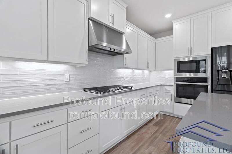 17323 Sw Kite Ln - Photo 3 of 39