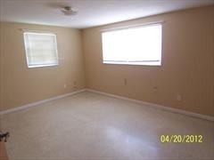 13604 Maria Dr - Photo 3 of 10