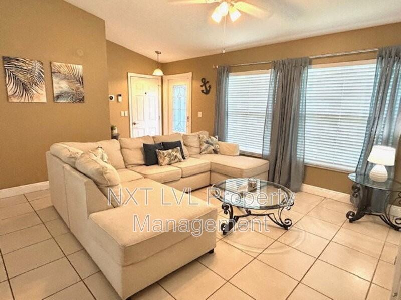 4123 Sw 21st Pl - Photo 2 of 24