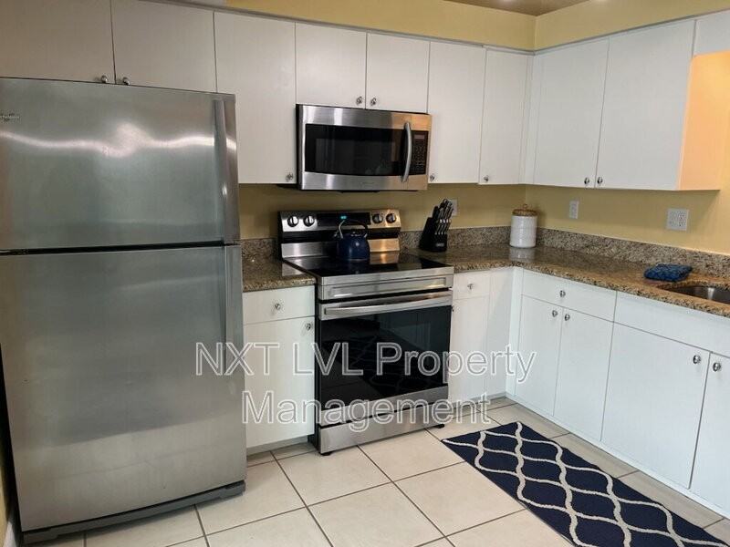 4123 Sw 21st Pl - Photo 7 of 24