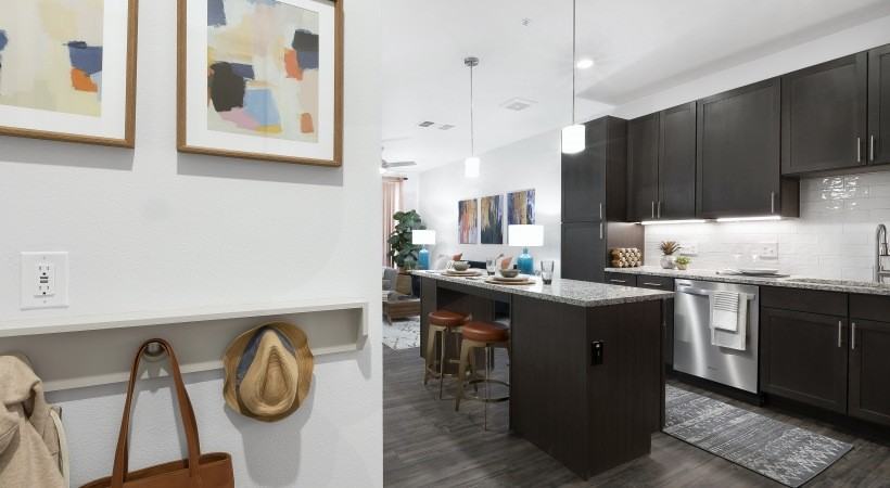 4420 Jackson Ave #C3-27