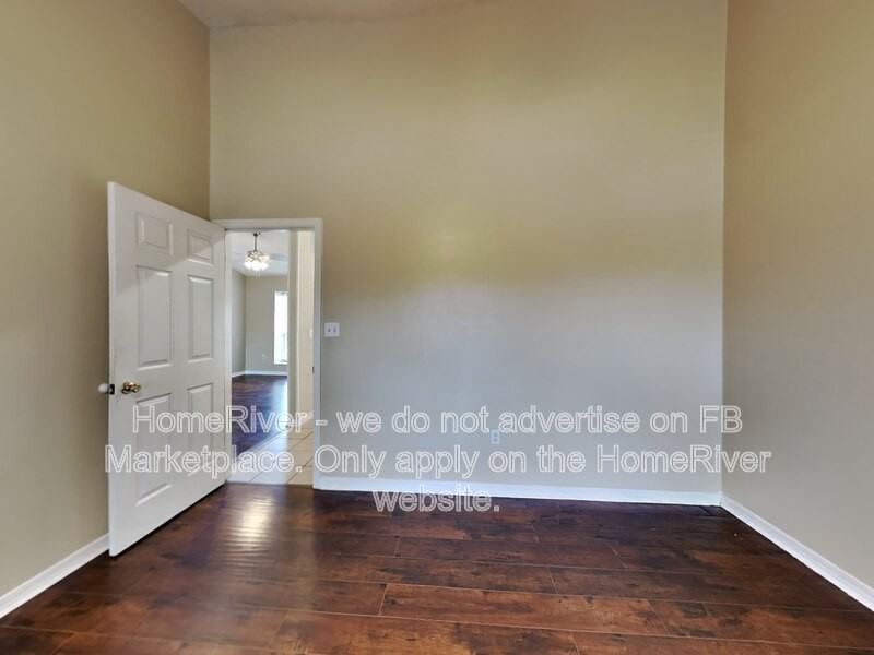 111 Steeplechase Dr - Photo 5 of 9