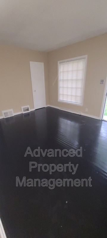 4740 N 22nd St - Photo 4 of 9