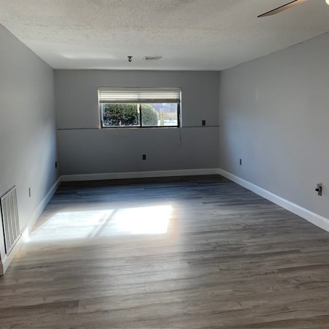 512 Abbott Farm Lane - Photo 4 of 10