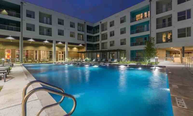 2805 E 17th St #S2-44