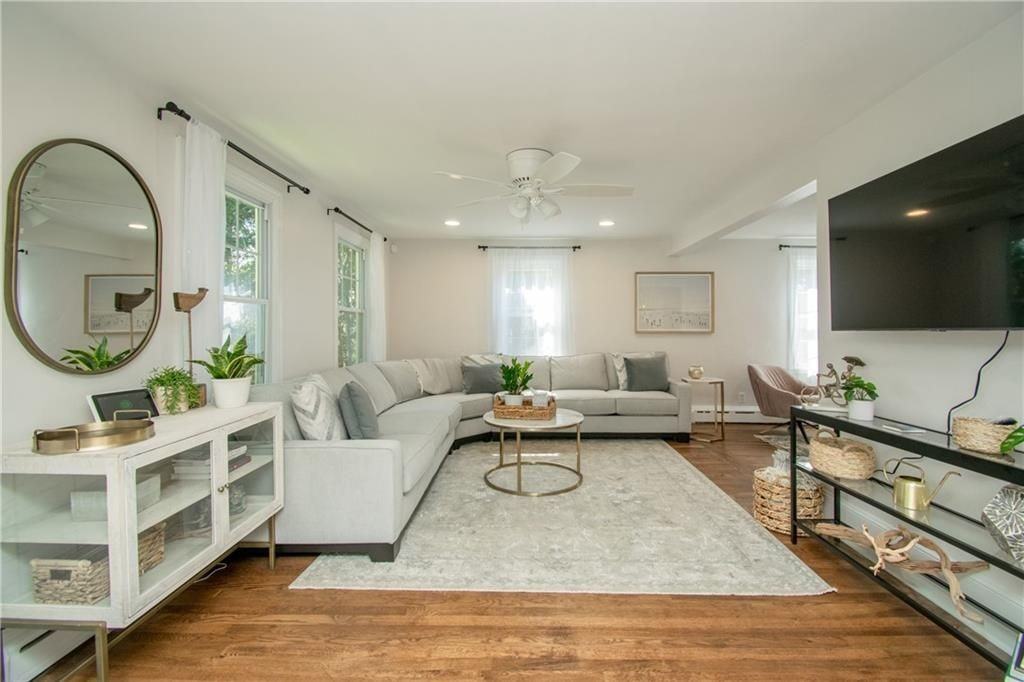 17 Rosedale Ct - Photo 3 of 41