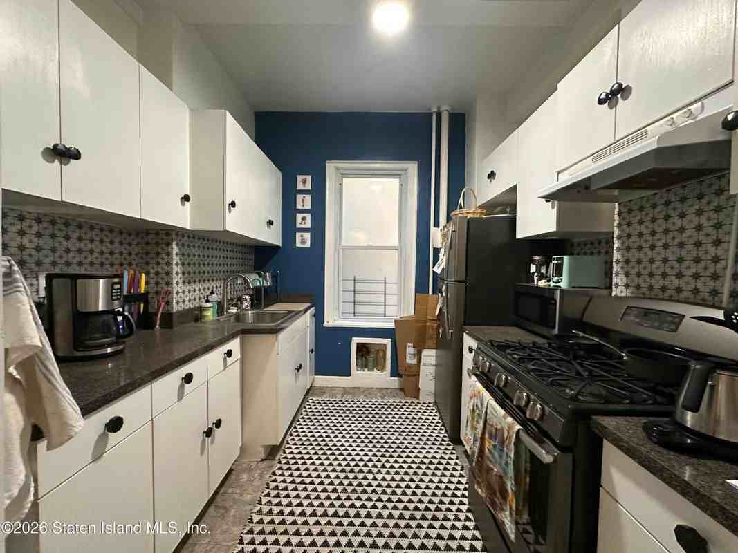 416 Ocean Ave ##29 - Photo 4 of 12