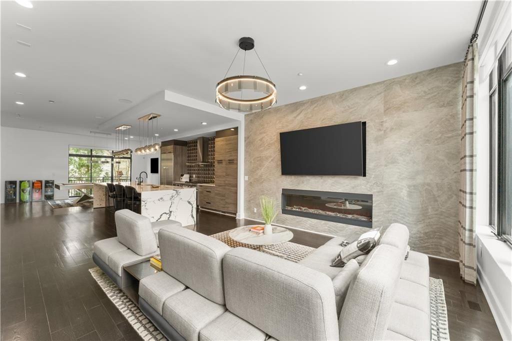 906 Lenox Blvd Ne - Photo 3 of 38