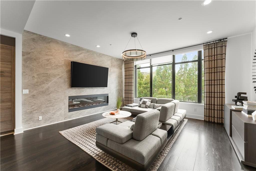 906 Lenox Blvd Ne - Photo 4 of 38