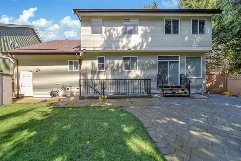 20752 Grade Cres - Photo 5 of 30