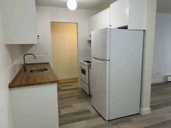 136 5th St E #210 - Photo 2 of 8