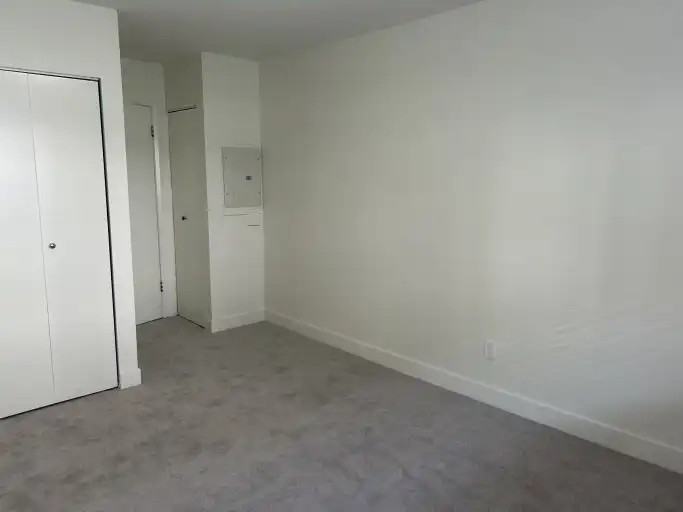 136 5th St E #210 - Photo 7 of 8