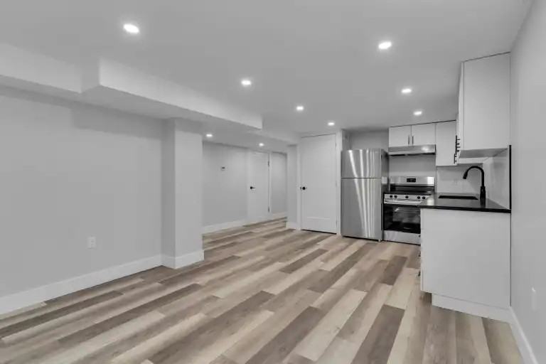 180 Morenz Cres #2 - Photo 7 of 18