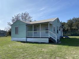 featured image of 321 Duck St