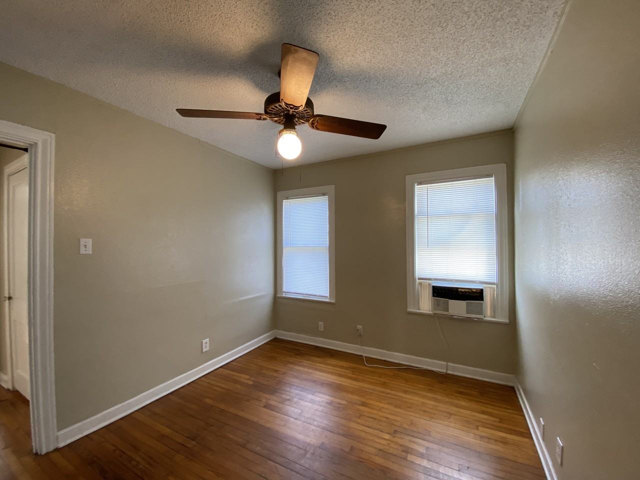 321 Duck St - Photo 3 of 7