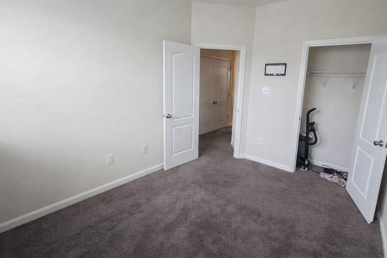 210 Southwind Dr - Photo 6 of 23