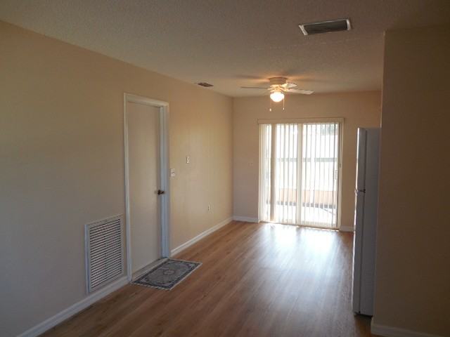 11448 Kerridale Ave - Photo 4 of 19