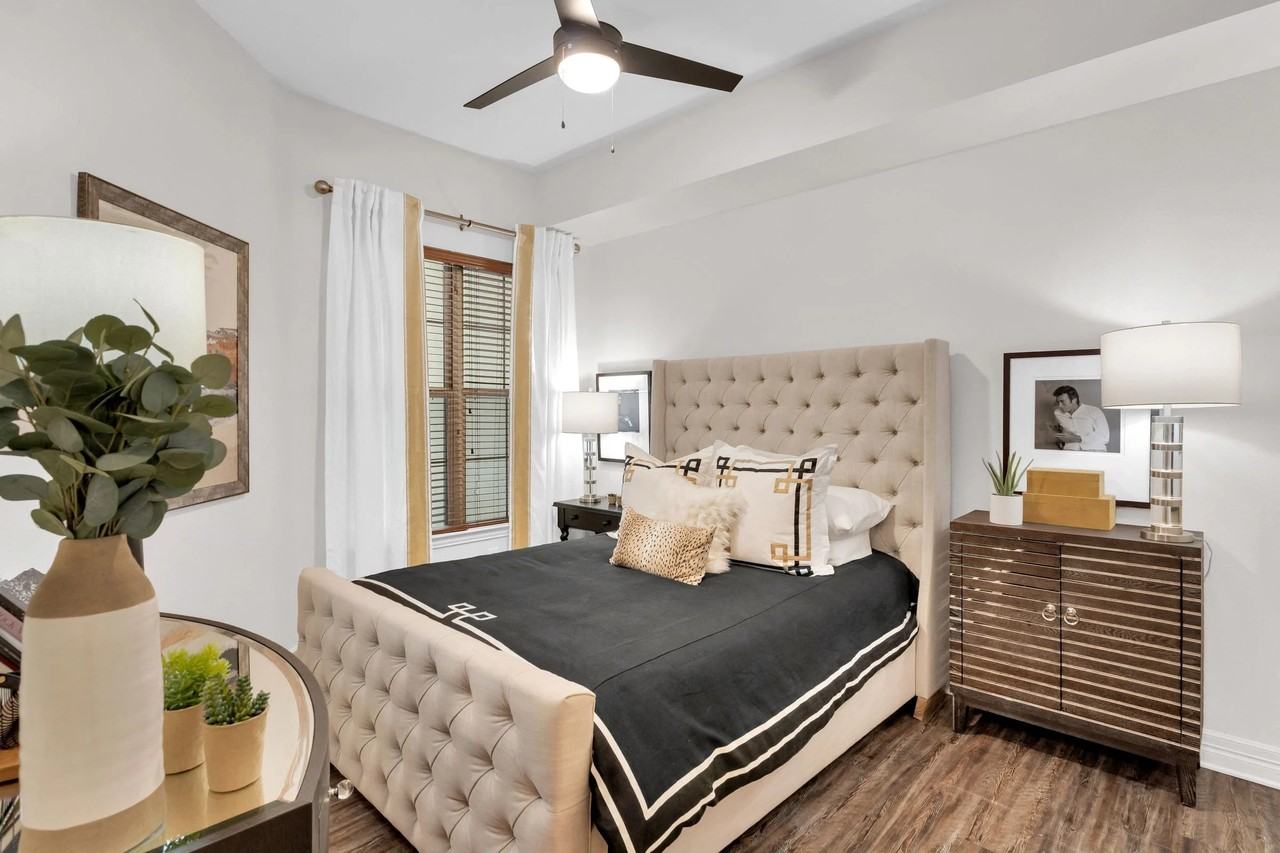 2651 Cedar Springs Rd - Photo 7 of 31