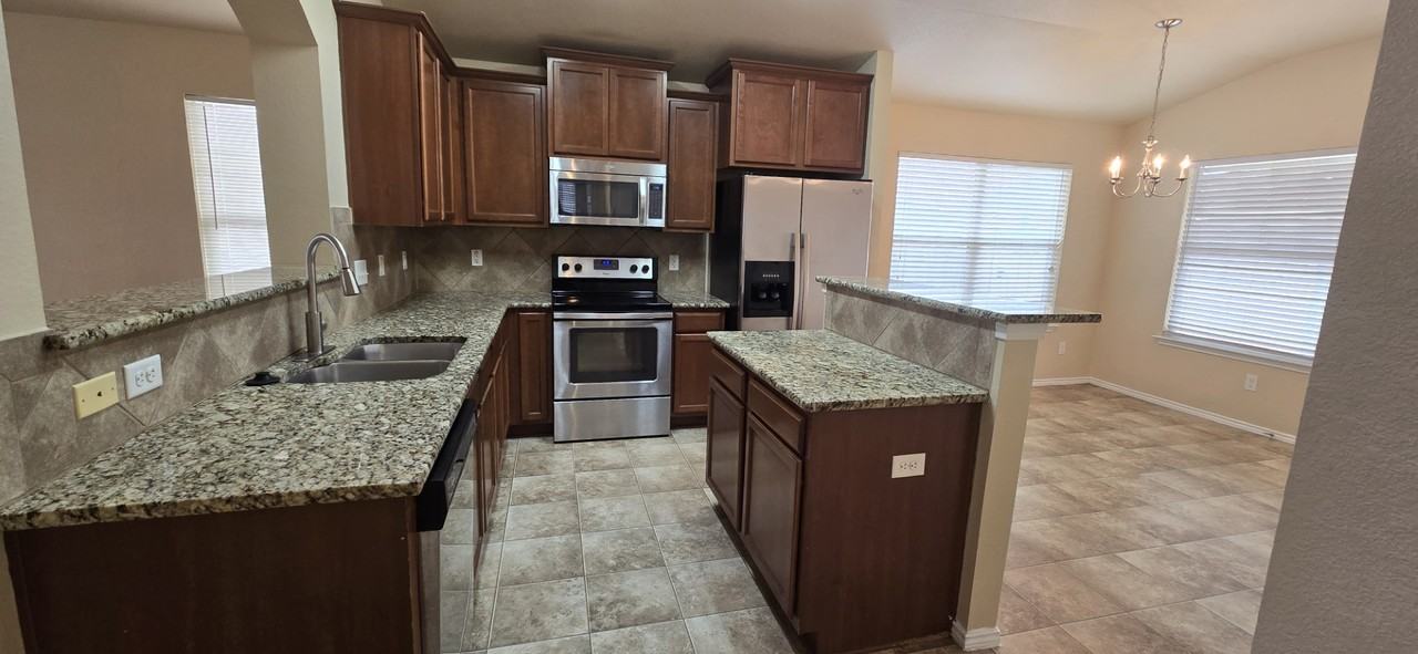 5112 Allegany Dr - Photo 5 of 30