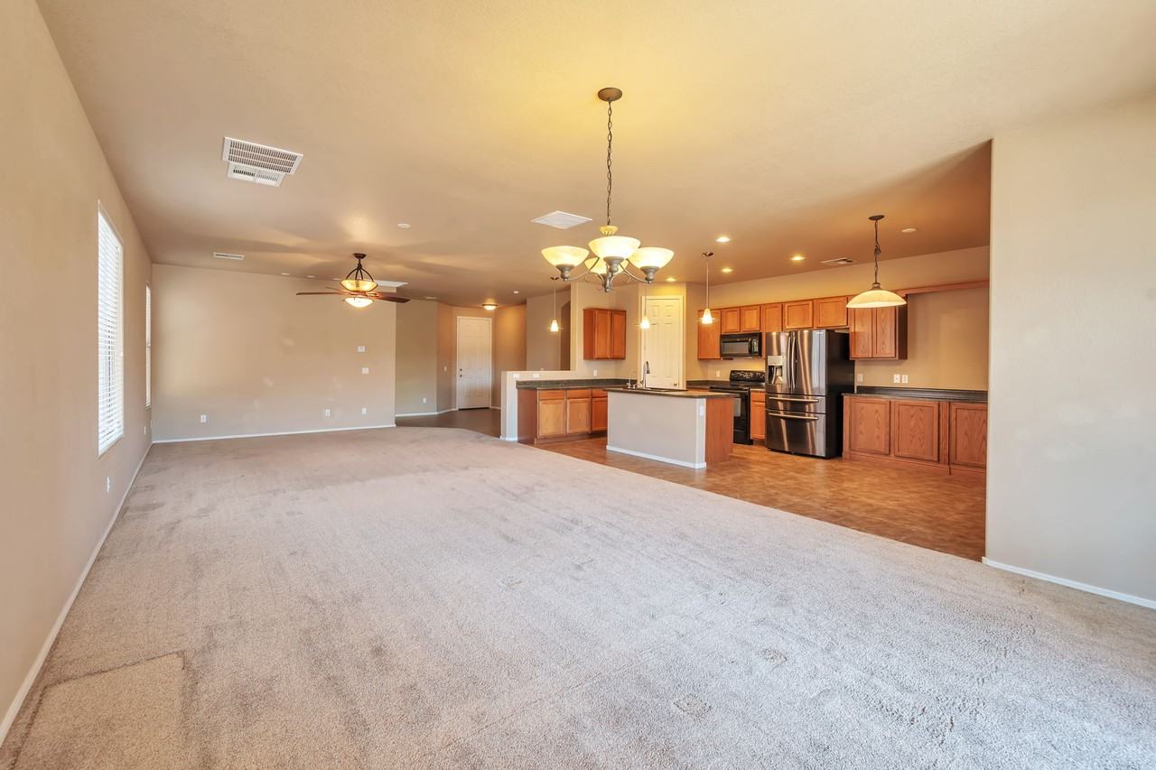 2243 W Mila Way - Photo 6 of 27