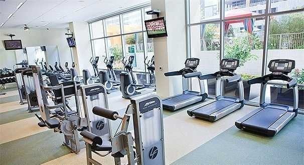 1801 Main St - Photo 4 of 17