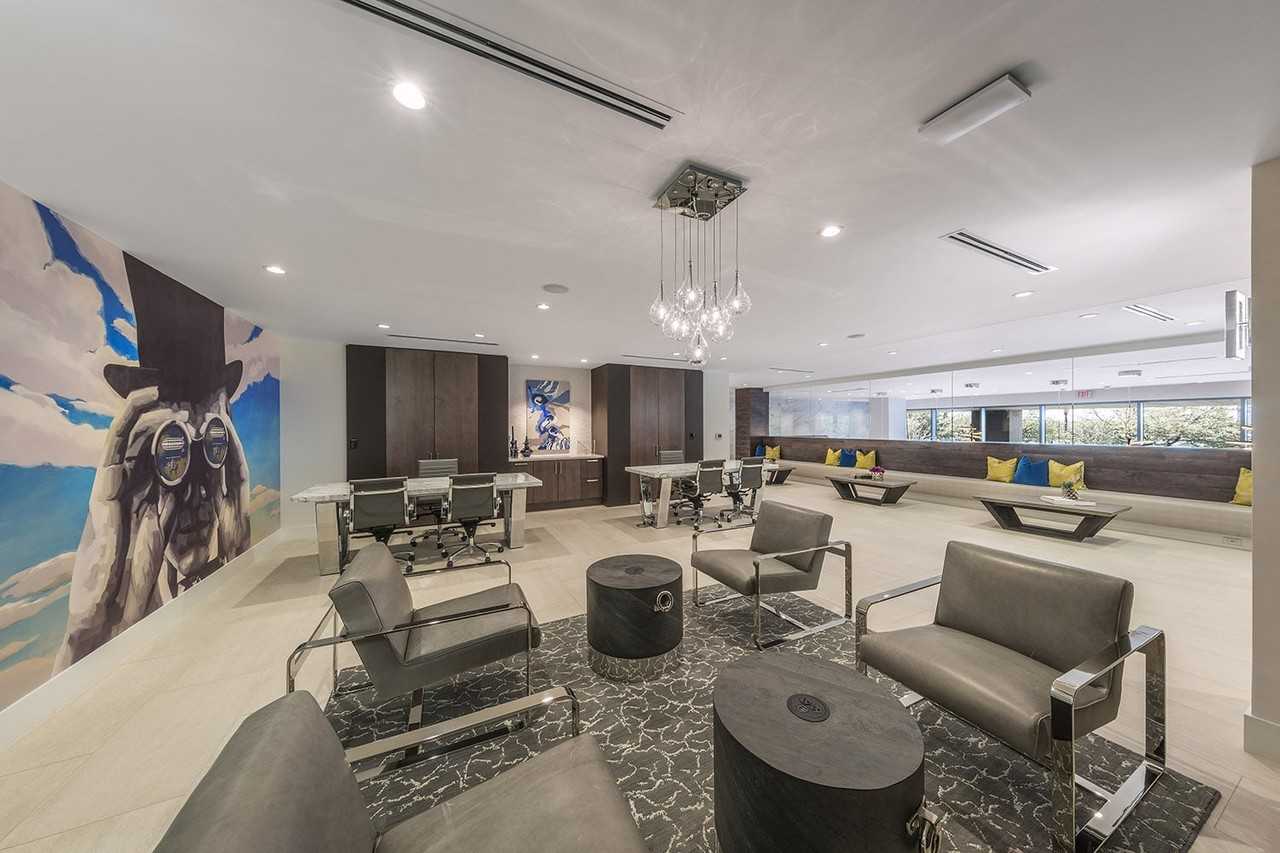 2374 Victory Ave #S6-55