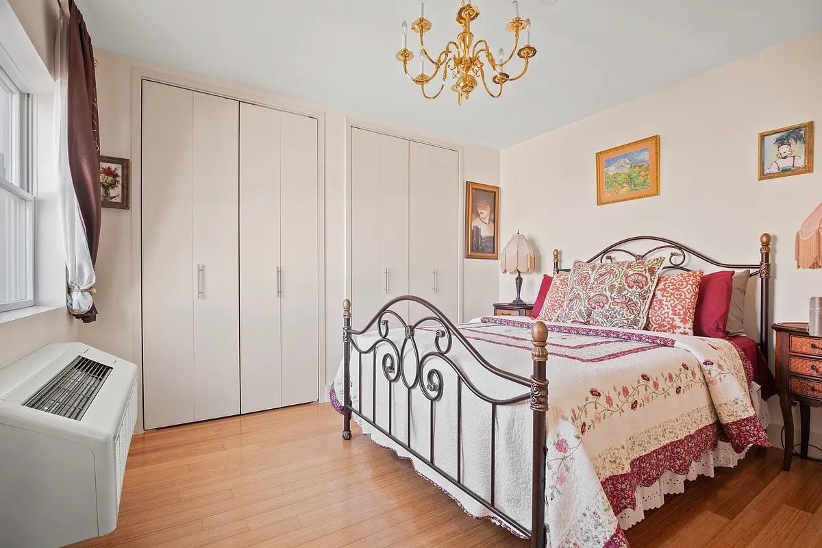 2587 37th St #5B - Photo 6 of 11