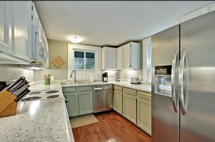 151 Wentworth St #1C - Photo 1 of 1