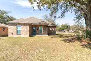 805 Royal St - Photo 1 of 1