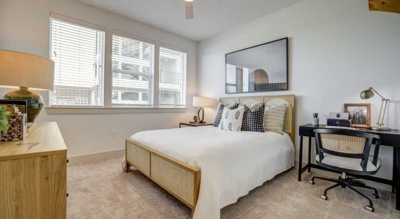 INNOVAR & - Photo 6 of 17