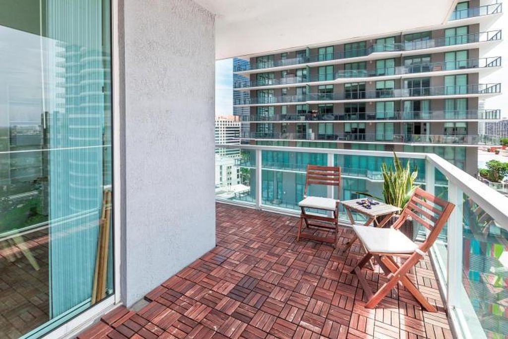 590 W Flagler St - Photo 5 of 5